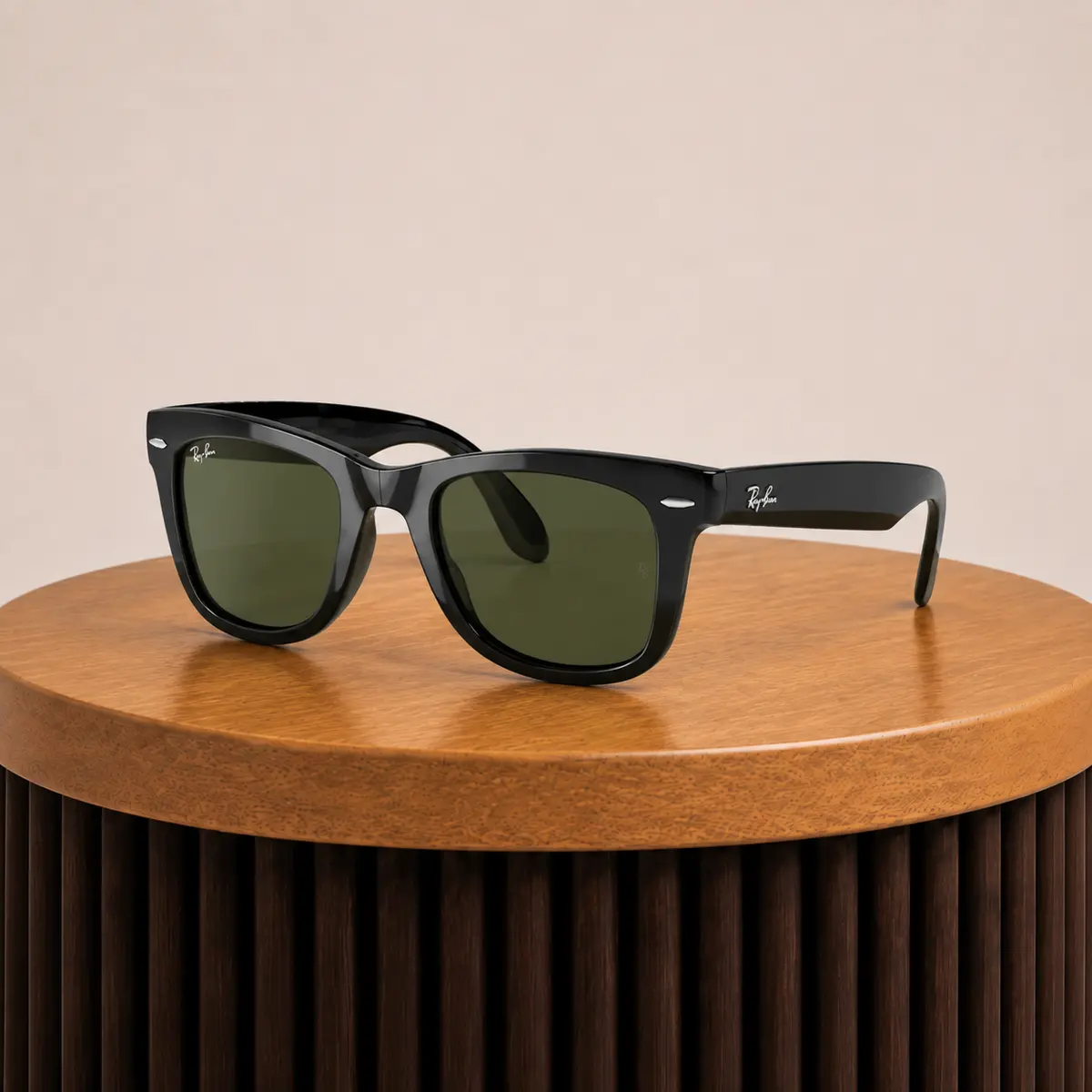 نظارة شمسية Ray-Ban Wayfarer Folding RB4105 بإطار وايفيرر للجنسين