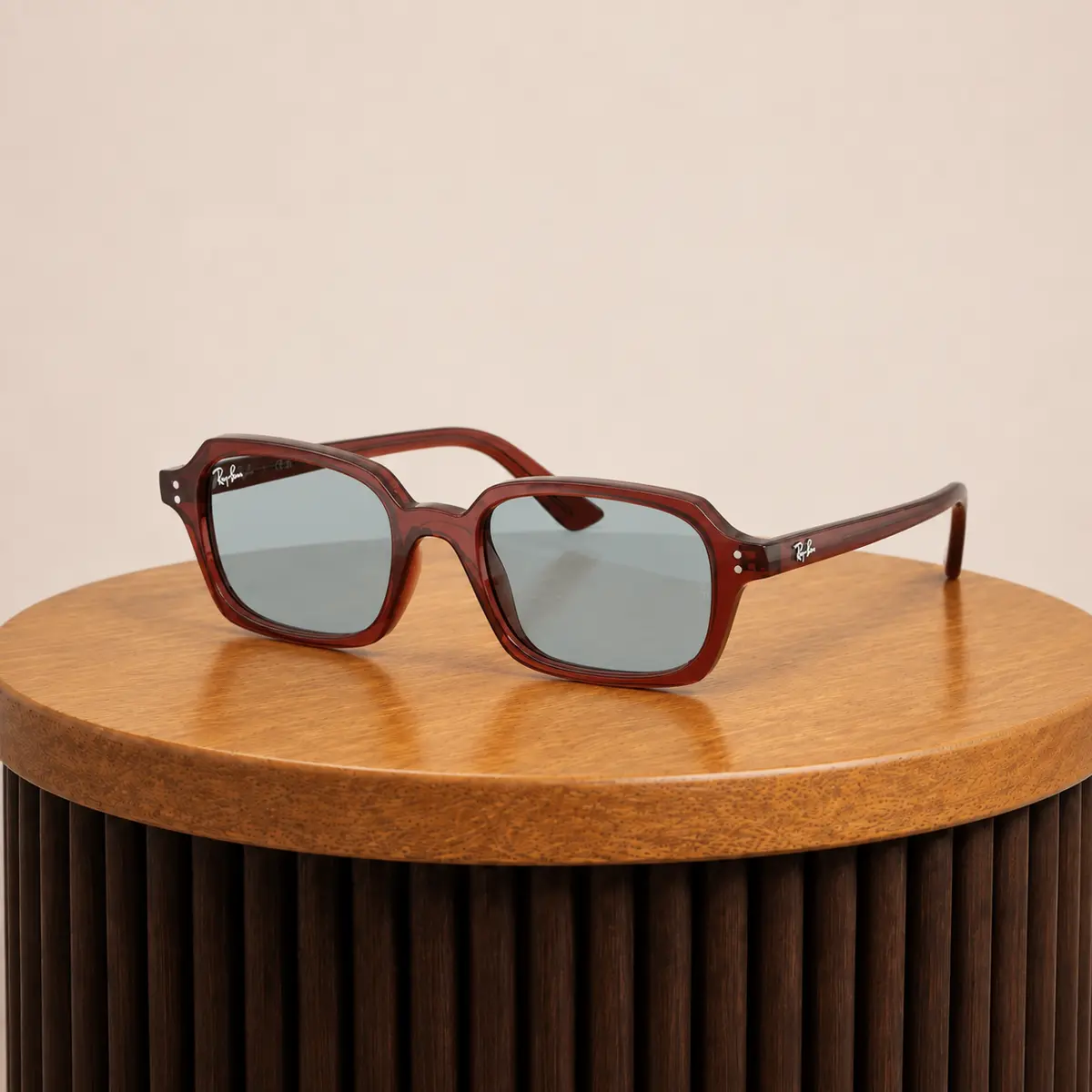 نظارة شمسية Ray-Ban RB4455 بإطار مربع للنساء